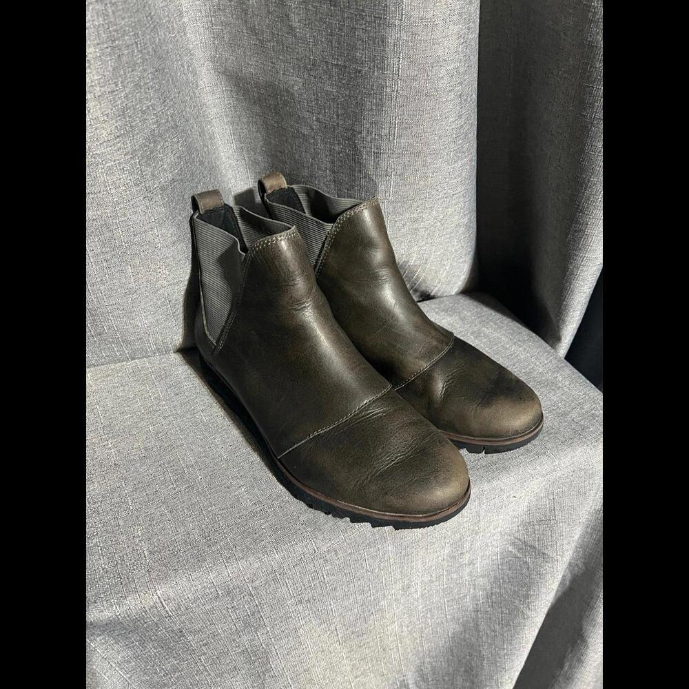 Sorel Harlow Chelsea bootie